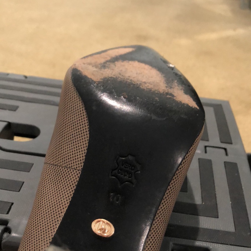 Shoes - Picture 5 of 6